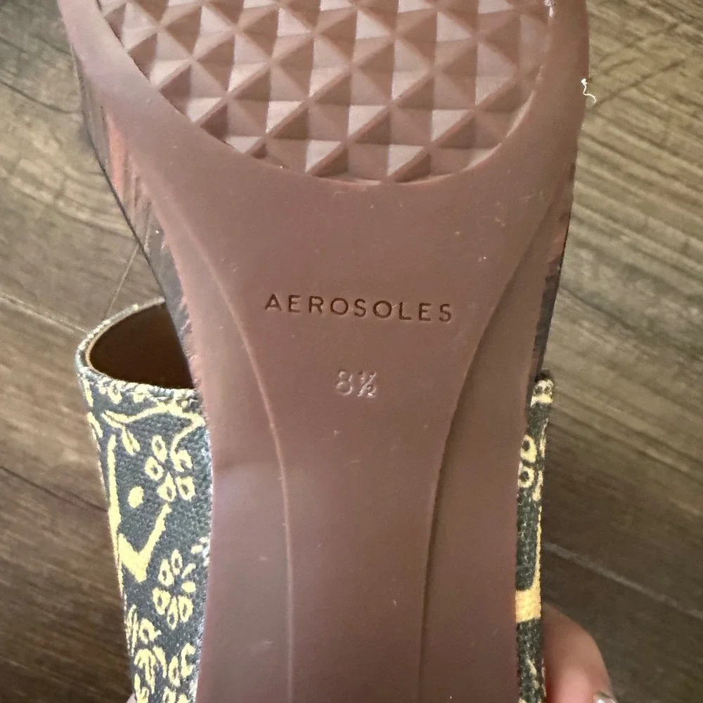 Aerosoles Aware x Laura Ashley laura ashley